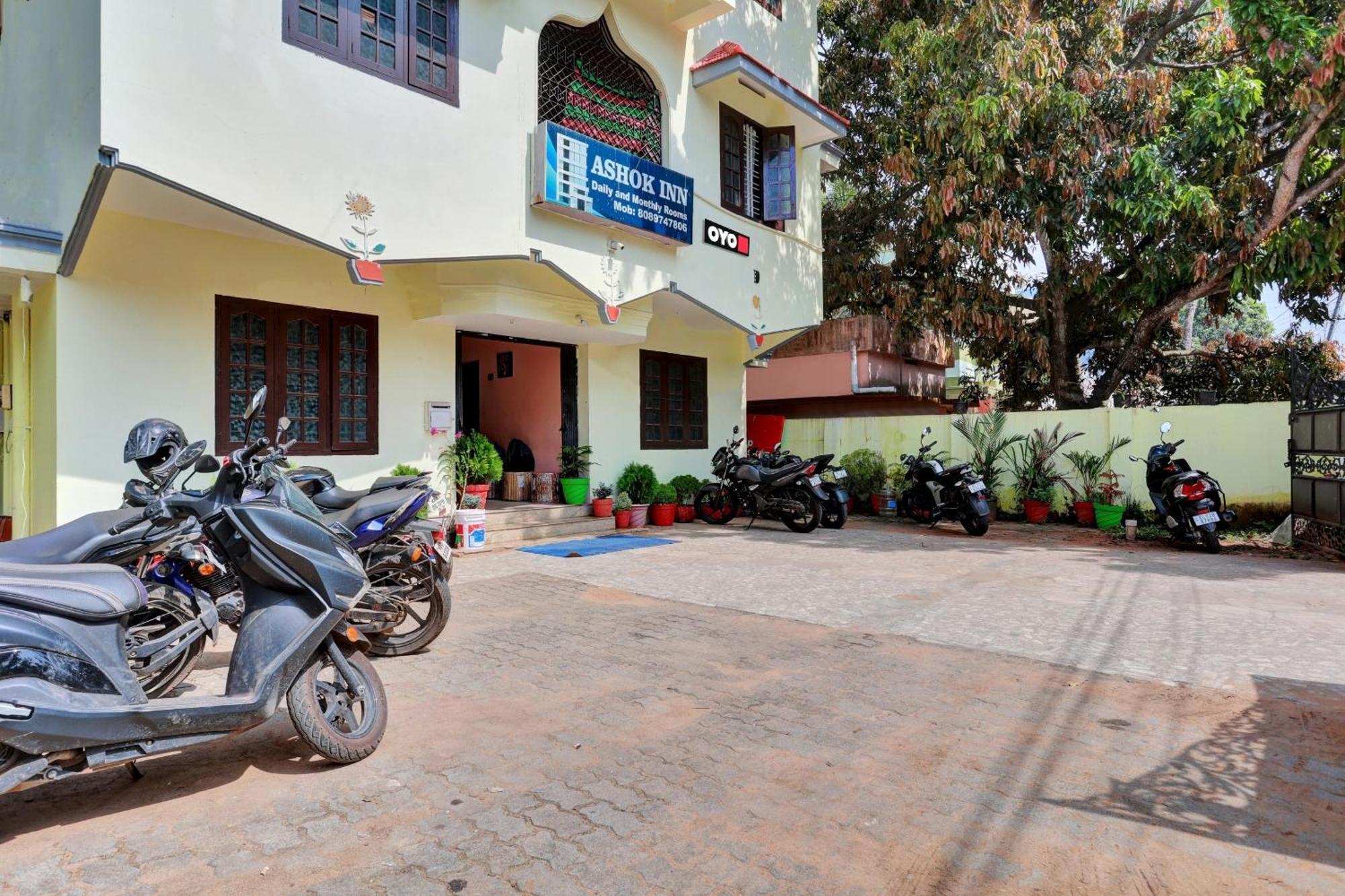 Hotel O Ashok Inn Kazhakuttam Kültér fotó